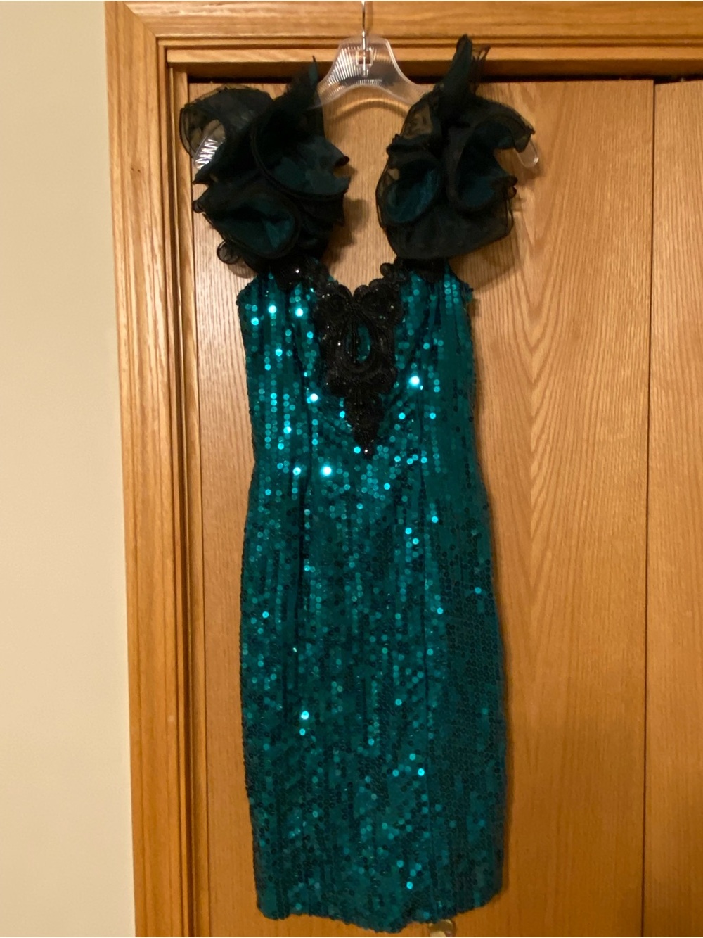 Vintage Loralie Green Sequin Beaded Black Ruffle Costume Prom Party Dress Size 8